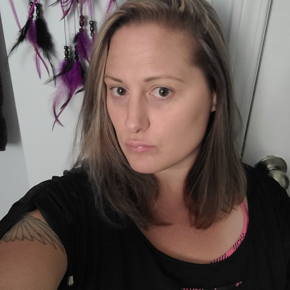 Meet your Posher, Ashley! - Picture 5 of 12